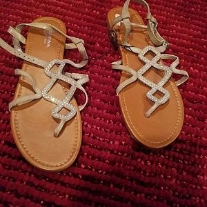 New Arizona Jean co Ladies sandals